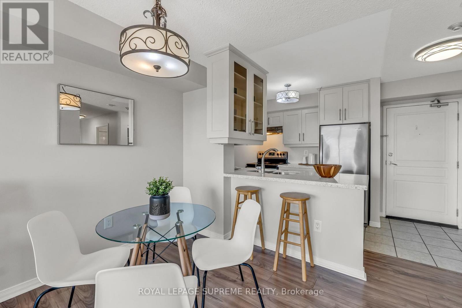 601 - 300 Ray Lawson Boulevard, Brampton (Fletcher's Creek South), Ontario  L6Y 5H5 - Photo 11 - W12451375