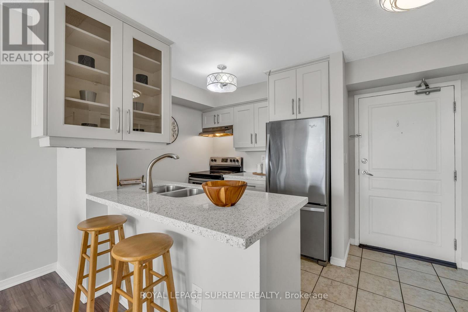 601 - 300 Ray Lawson Boulevard, Brampton (Fletcher's Creek South), Ontario  L6Y 5H5 - Photo 12 - W12451375