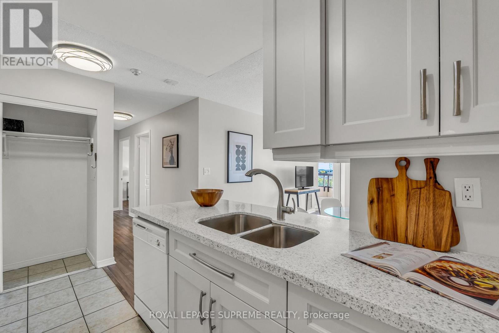 601 - 300 Ray Lawson Boulevard, Brampton (Fletcher's Creek South), Ontario  L6Y 5H5 - Photo 15 - W12451375