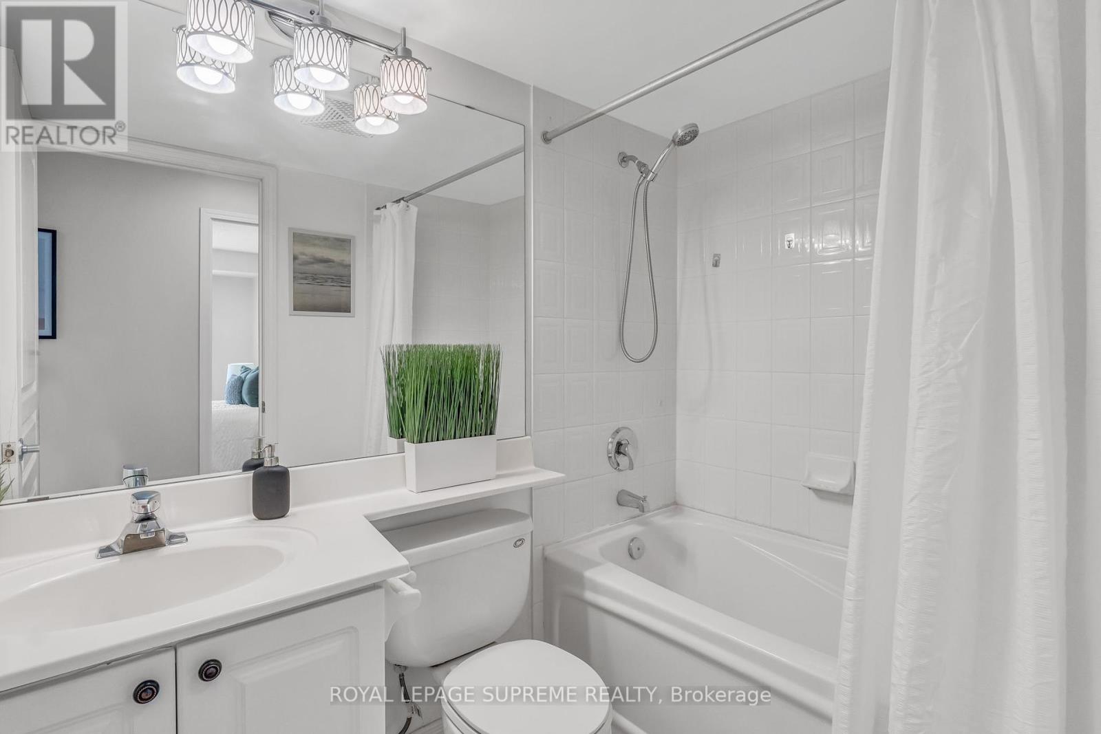 601 - 300 Ray Lawson Boulevard, Brampton (Fletcher's Creek South), Ontario  L6Y 5H5 - Photo 19 - W12451375
