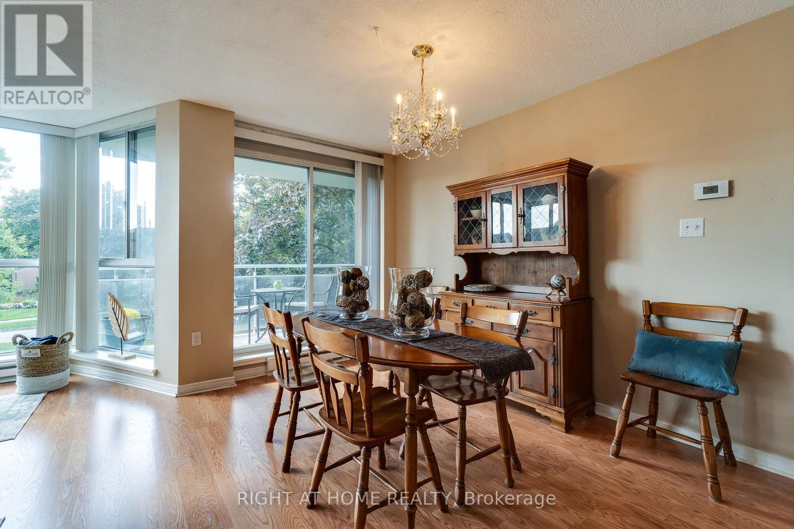 202 - 1071 Queens Avenue, Oakville (Cp College Park), Ontario  L6H 2R5 - Photo 20 - W12451377