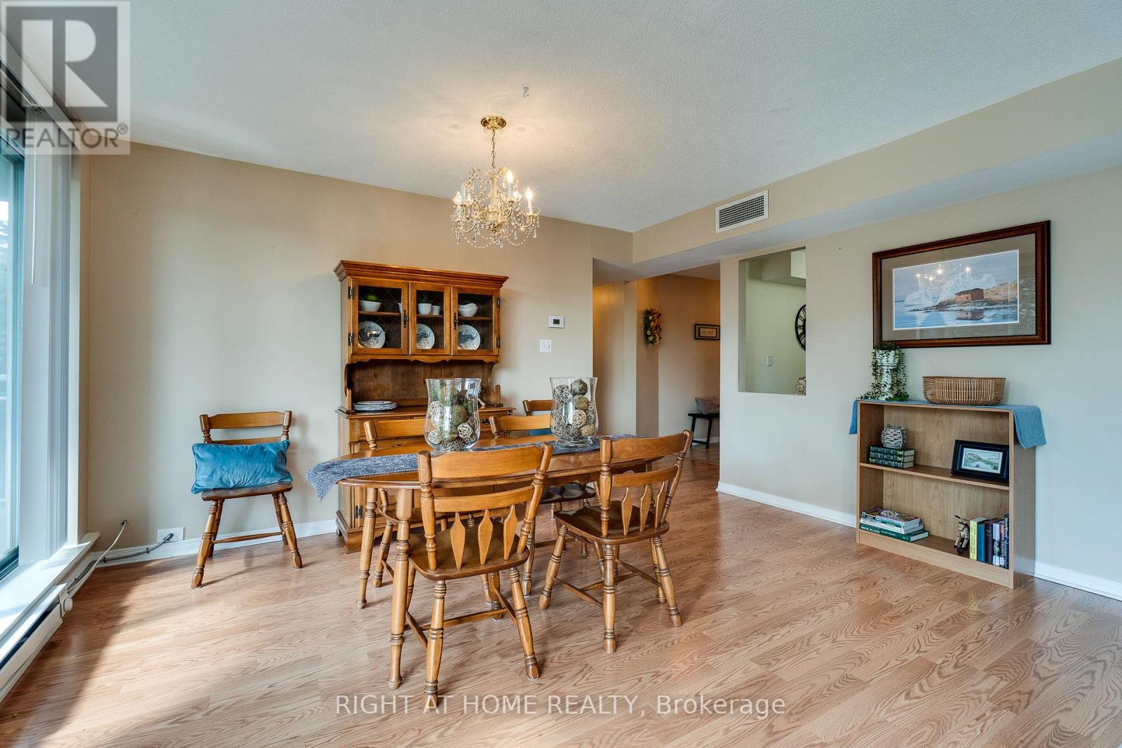 202 - 1071 Queens Avenue, Oakville (Cp College Park), Ontario  L6H 2R5 - Photo 21 - W12451377