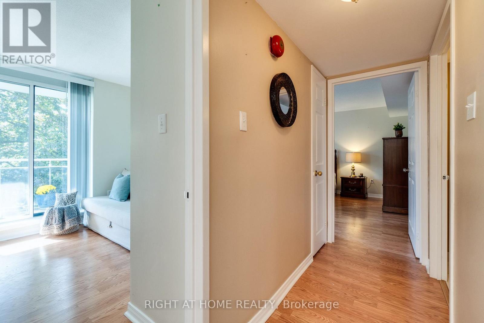 202 - 1071 Queens Avenue, Oakville (Cp College Park), Ontario  L6H 2R5 - Photo 28 - W12451377