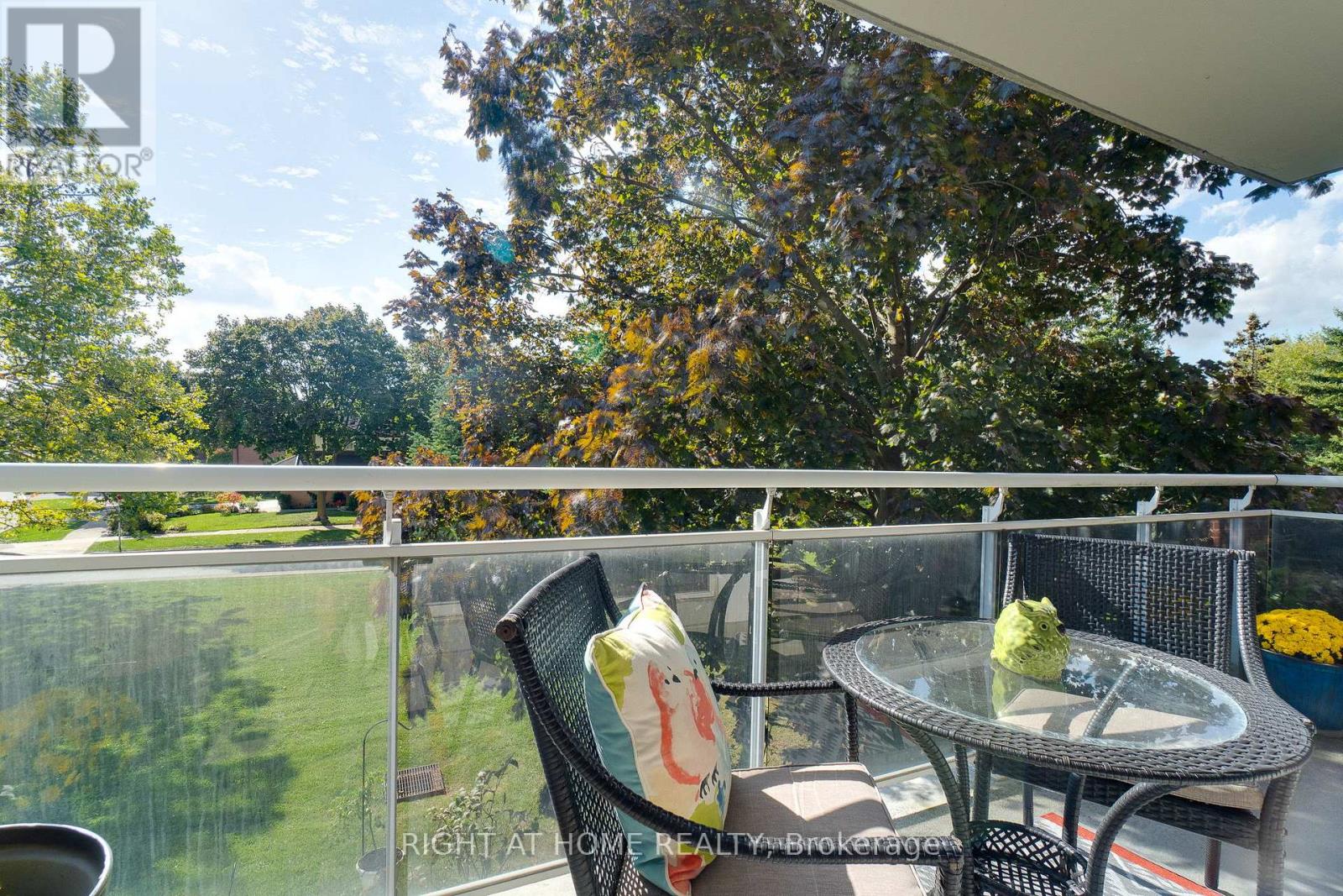 202 - 1071 Queens Avenue, Oakville (Cp College Park), Ontario  L6H 2R5 - Photo 38 - W12451377