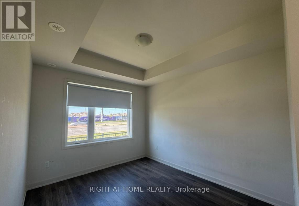 105 - 58 Sky Harbour Drive, Brampton, Ontario  L6Y 0C1 - Photo 10 - W12451437
