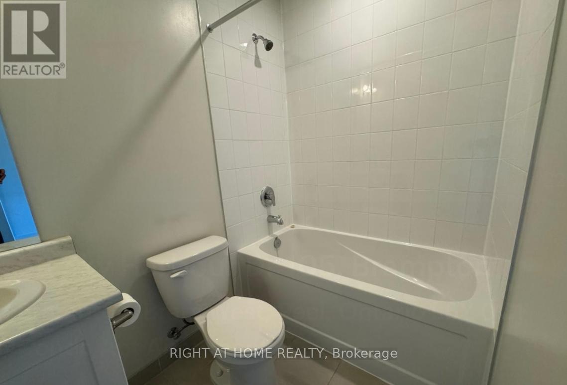 105 - 58 Sky Harbour Drive, Brampton, Ontario  L6Y 0C1 - Photo 12 - W12451437