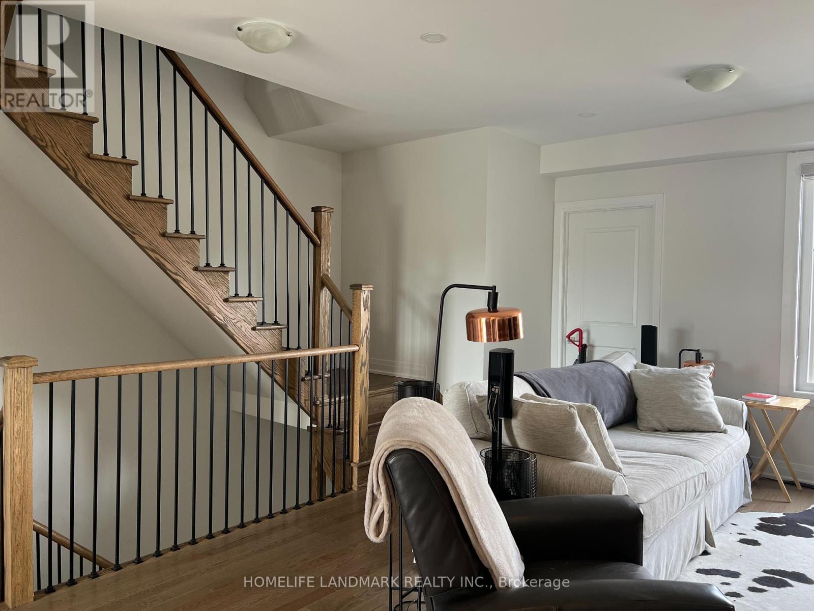 314 Laplante Street, Newmarket, Ontario  L3X 0M8 - Photo 7 - N12435667