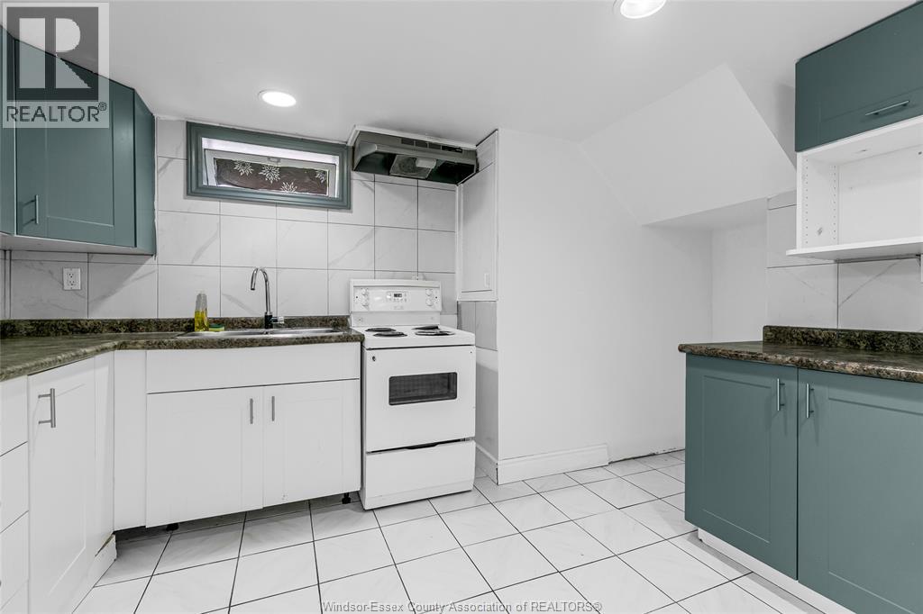 2728 Radisson Avenue, Windsor, Ontario  N9E 1Y3 - Photo 21 - 25025650