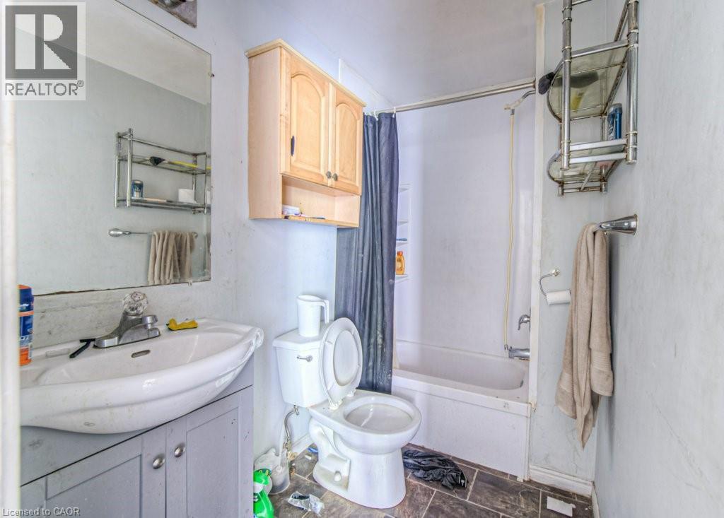 245 Ainslie Street S, Cambridge, Ontario  N1R 3L2 - Photo 17 - 40777486