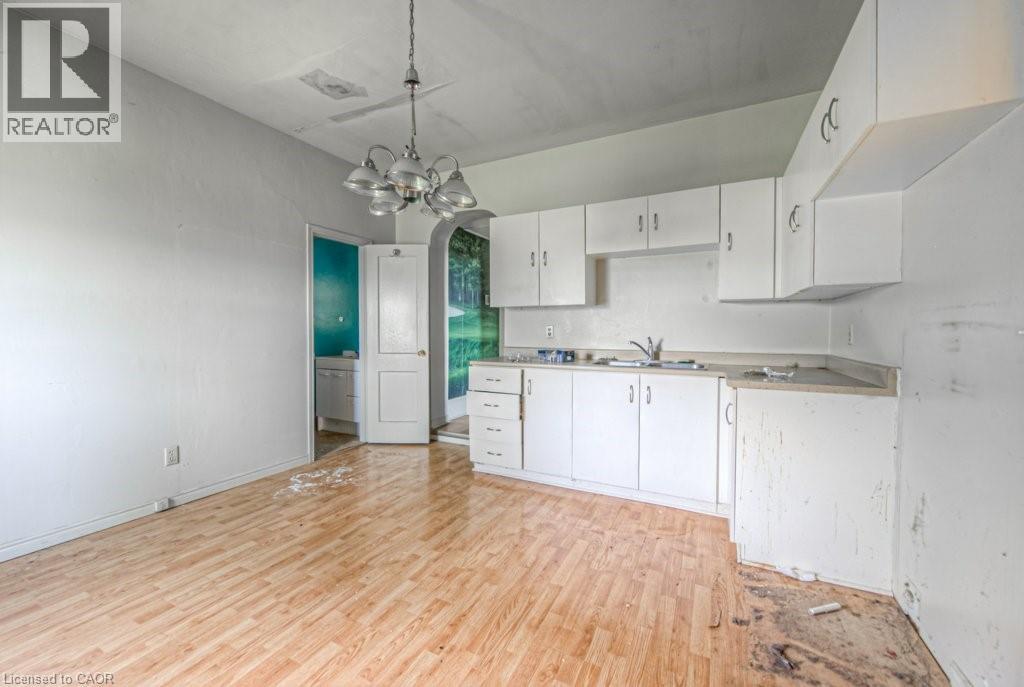 245 Ainslie Street S, Cambridge, Ontario  N1R 3L2 - Photo 23 - 40777486
