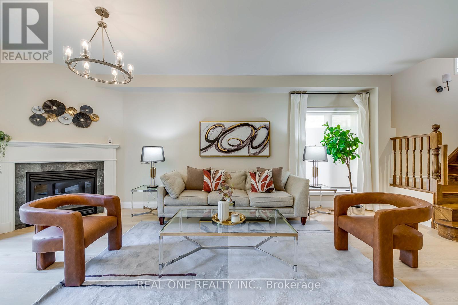 2296 Parkglen Avenue, Oakville, Ontario  L6M 4R3 - Photo 11 - W12403143