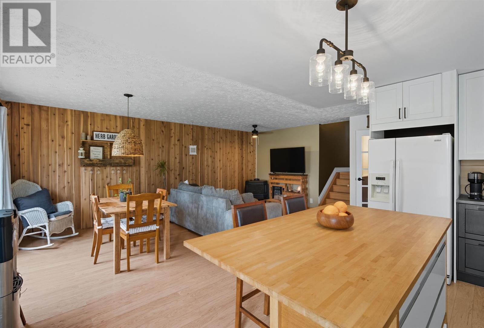 37 Mclaren Cres, Elliot Lake, Ontario  P5A 3M3 - Photo 11 - SM252536