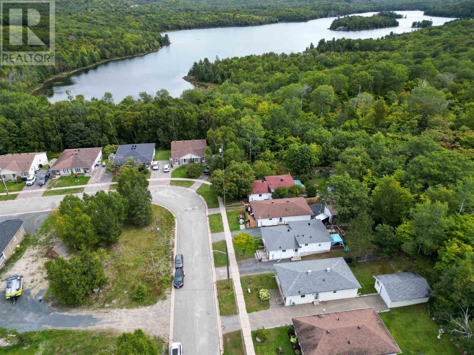 37 Mclaren Cres, Elliot Lake, Ontario  P5A 3M3 - Photo 38 - SM252536