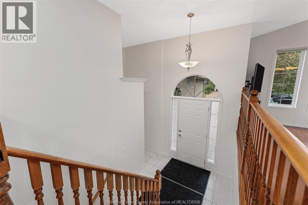 526 Rodfam, Windsor, Ontario  N9G 2W1 - Photo 11 - 25025652