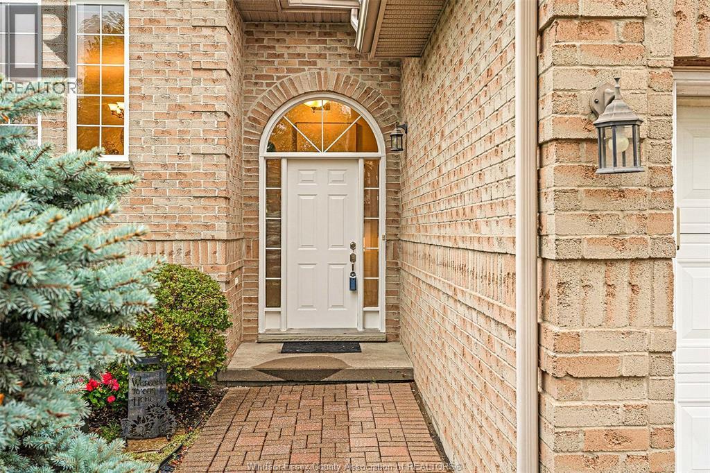526 Rodfam, Windsor, Ontario  N9G 2W1 - Photo 3 - 25025652