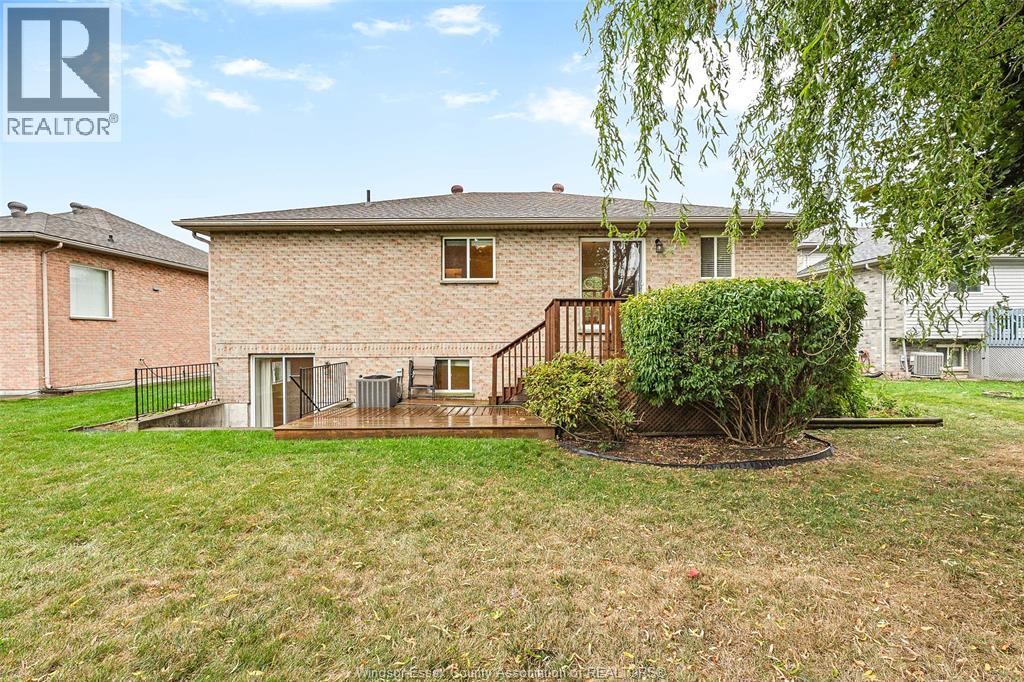 526 Rodfam, Windsor, Ontario  N9G 2W1 - Photo 7 - 25025652