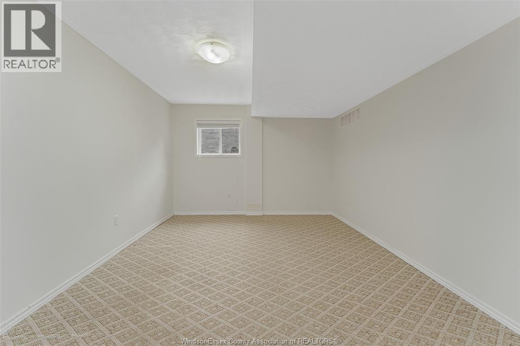 526 Rodfam, Windsor, Ontario  N9G 2W1 - Photo 40 - 25025652