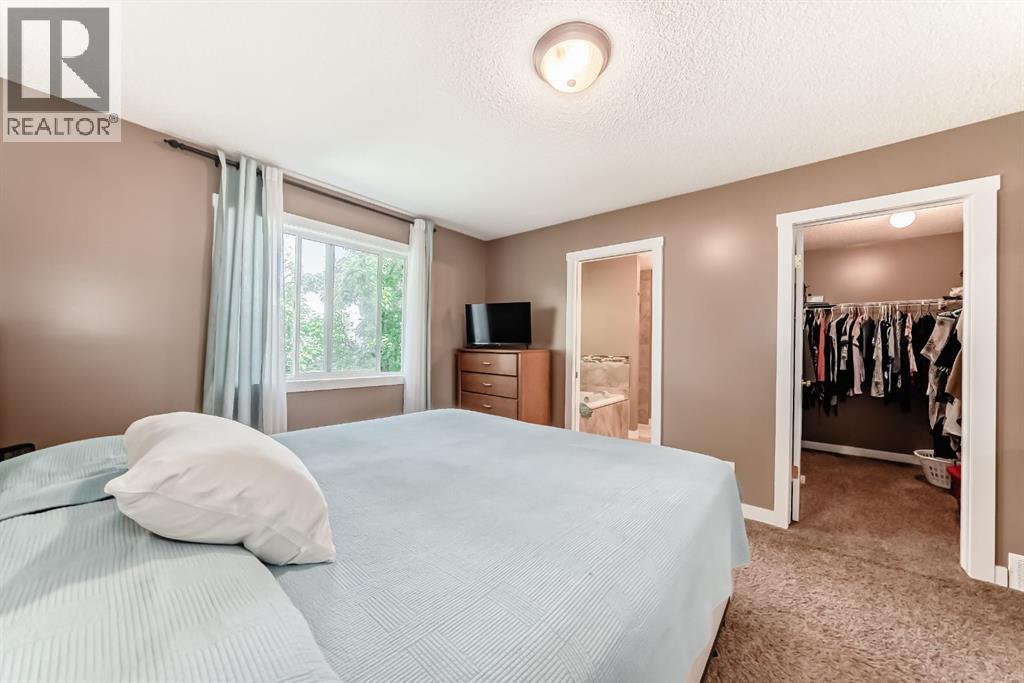 156 Westcreek Pond, Chestermere, Alberta  T1X 1H4 - Photo 14 - A2244857