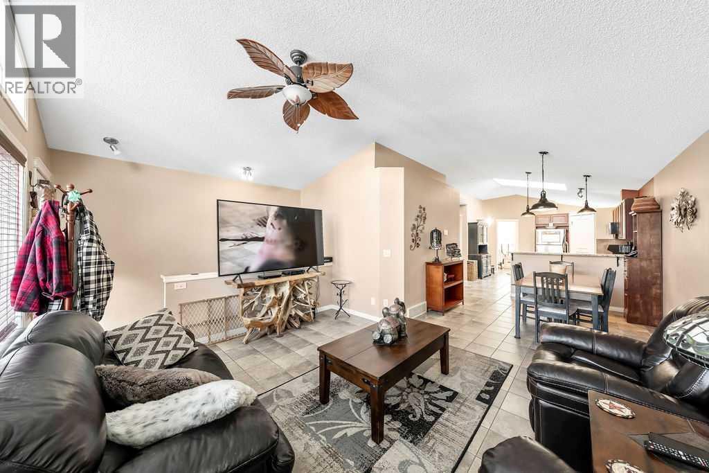 196 New Brighton Green Se, Calgary, Alberta  T2Z 0J8 - Photo 9 - A2261539