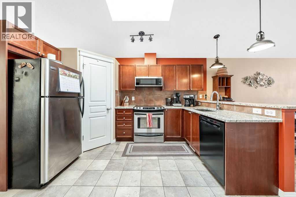 196 New Brighton Green Se, Calgary, Alberta  T2Z 0J8 - Photo 4 - A2261539