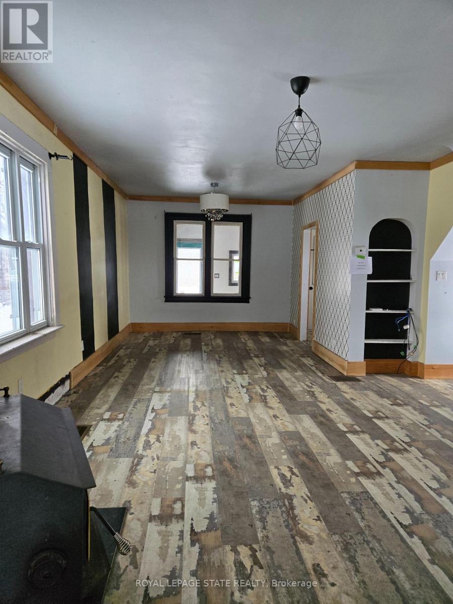 347 Birmingham Street, Stratford, Ontario  N5A 2T9 - Photo 11 - X12451335