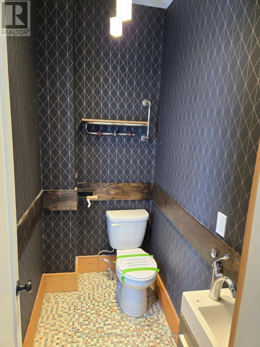 347 Birmingham Street, Stratford, Ontario  N5A 2T9 - Photo 13 - X12451335