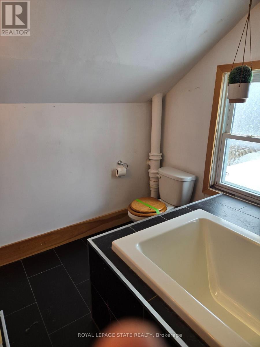 347 Birmingham Street, Stratford, Ontario  N5A 2T9 - Photo 18 - X12451335