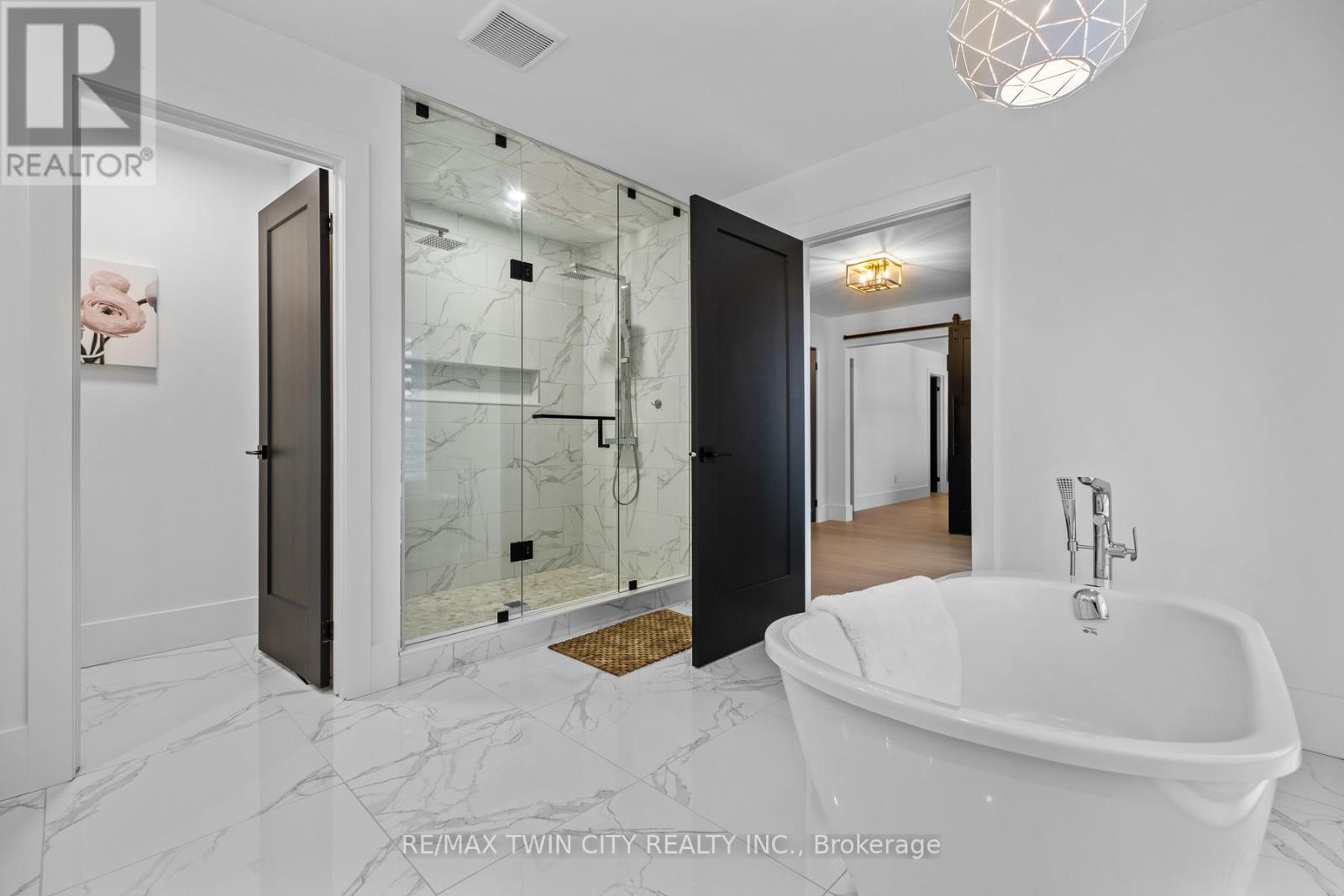1207 Queen St Street N, Wilmot, Ontario  N0B 2E0 - Photo 36 - X12451336