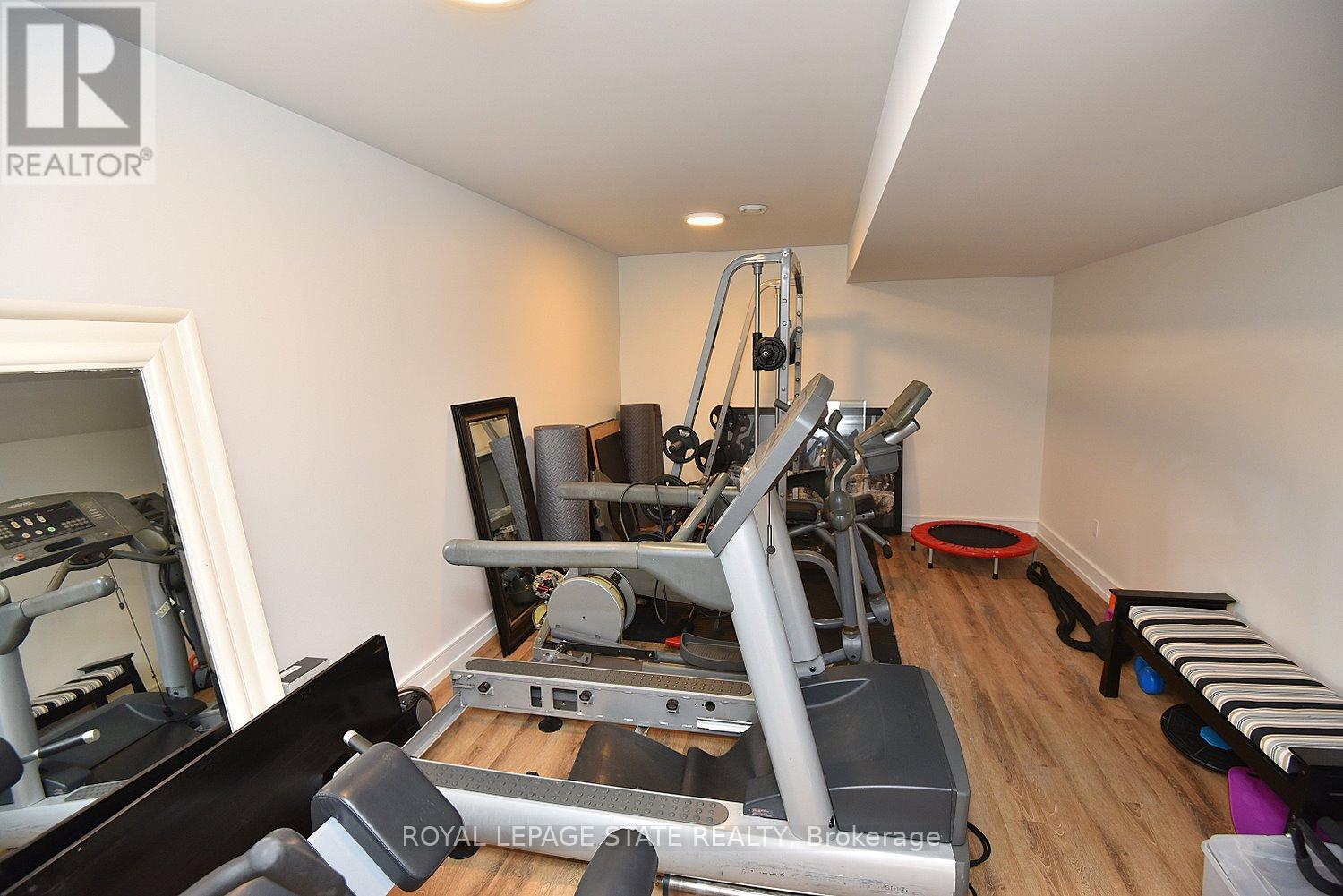 3642 Vosburgh Place, Lincoln (Beamsville), Ontario  L0R 1G0 - Photo 44 - X12451338