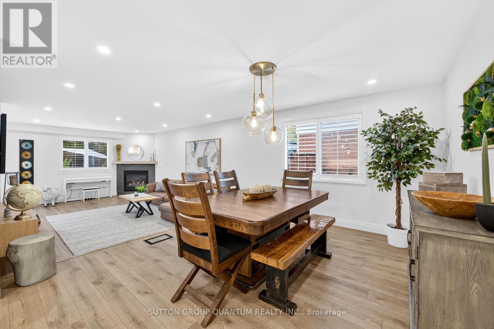 28 Endeavour Drive, Cambridge, Ontario  N3C 4C4 - Photo 12 - X12451393