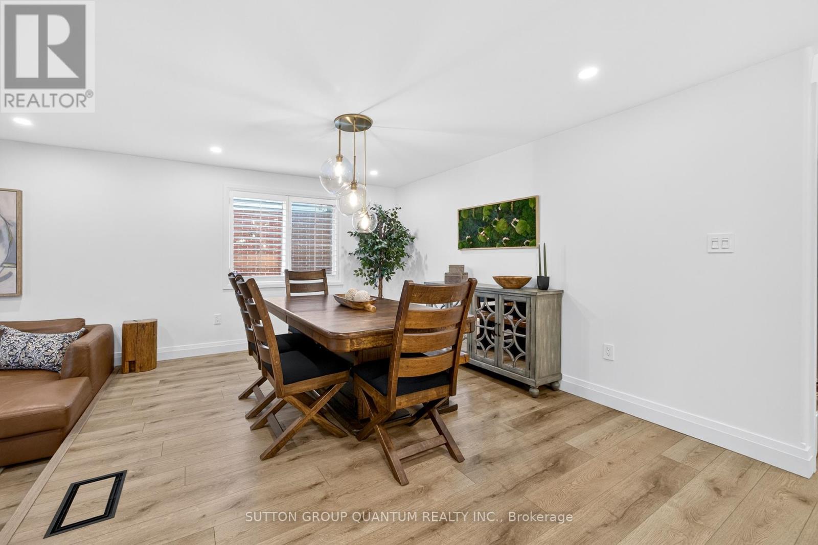 28 Endeavour Drive, Cambridge, Ontario  N3C 4C4 - Photo 13 - X12451393