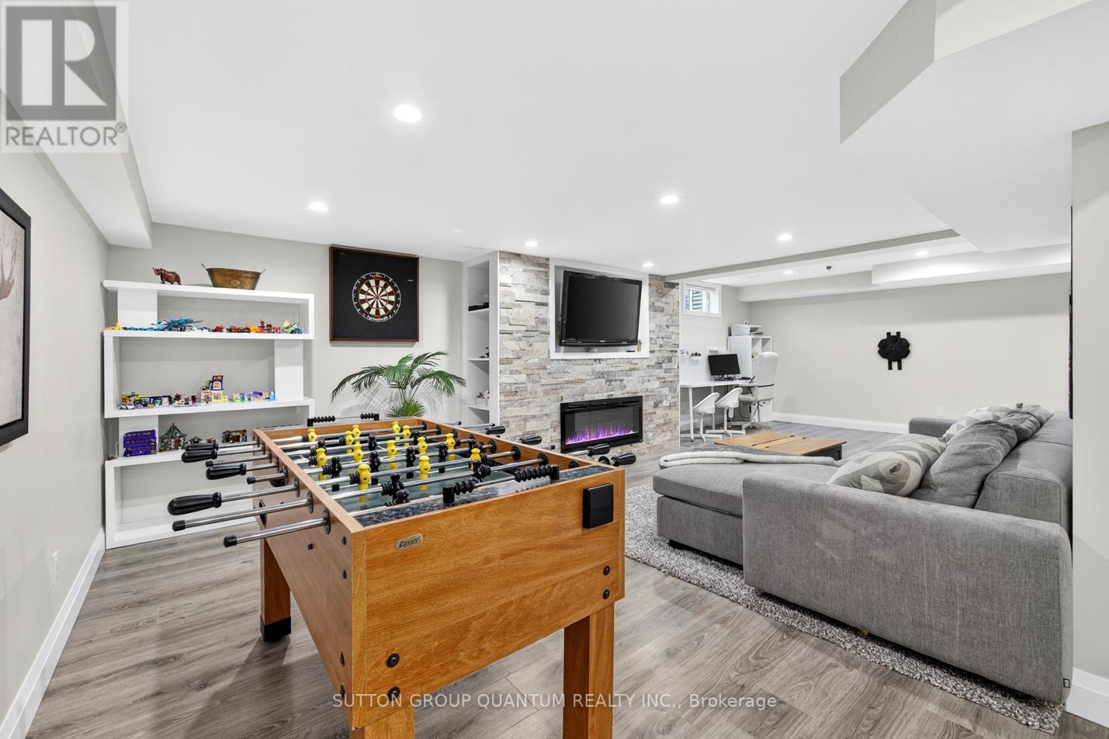 28 Endeavour Drive, Cambridge, Ontario  N3C 4C4 - Photo 32 - X12451393