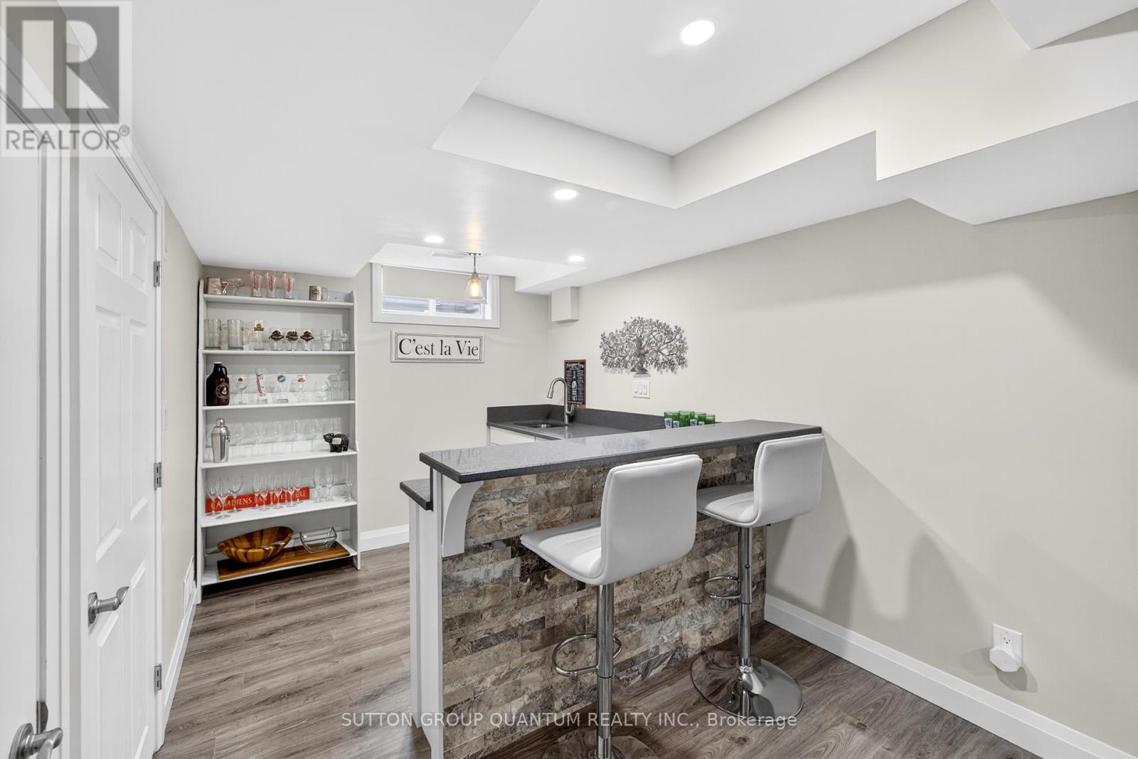 28 Endeavour Drive, Cambridge, Ontario  N3C 4C4 - Photo 33 - X12451393