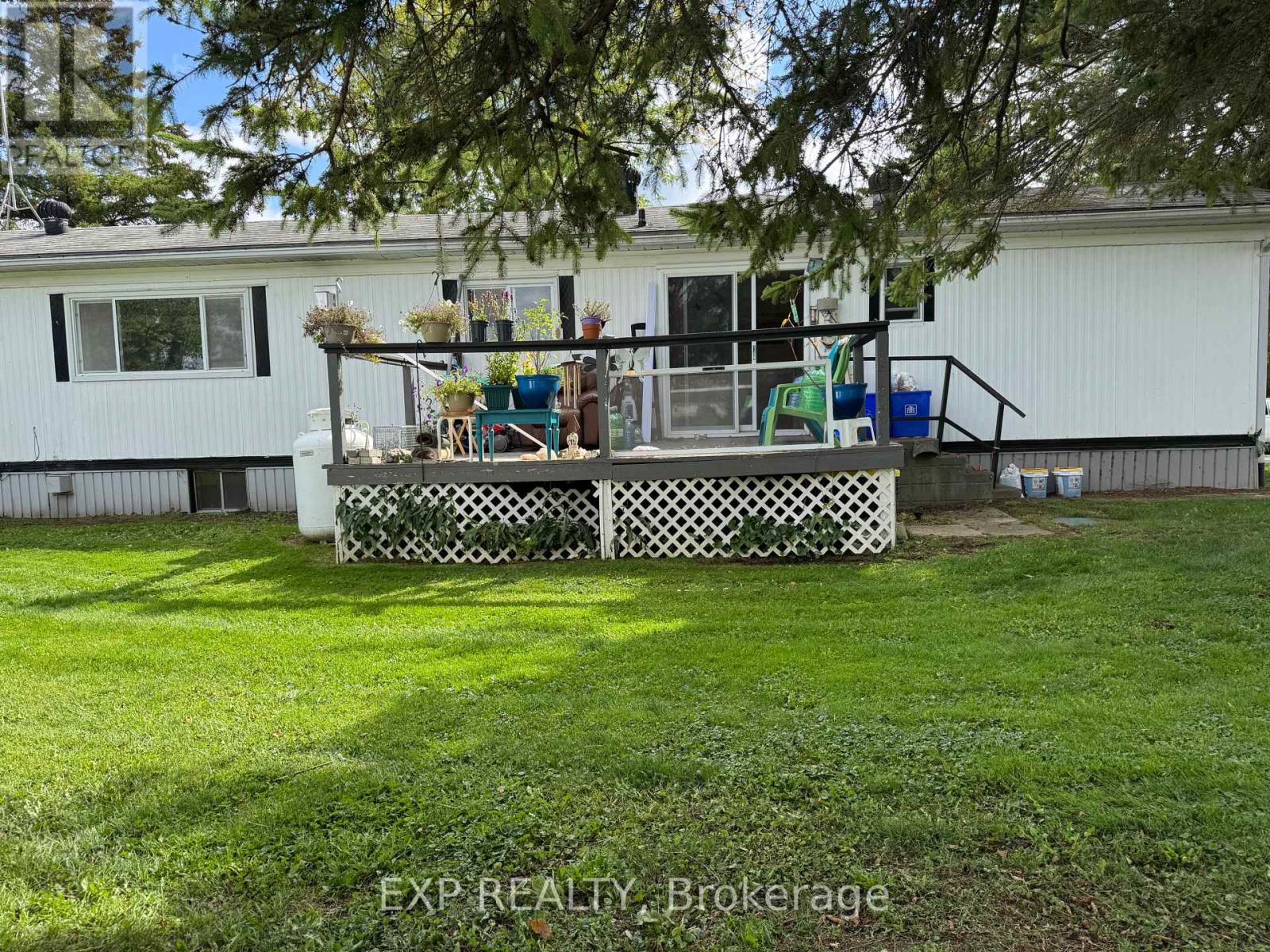 15 Park Crescent, Kawartha Lakes, Ontario  K9V 4R1 - Photo 4 - X12451394