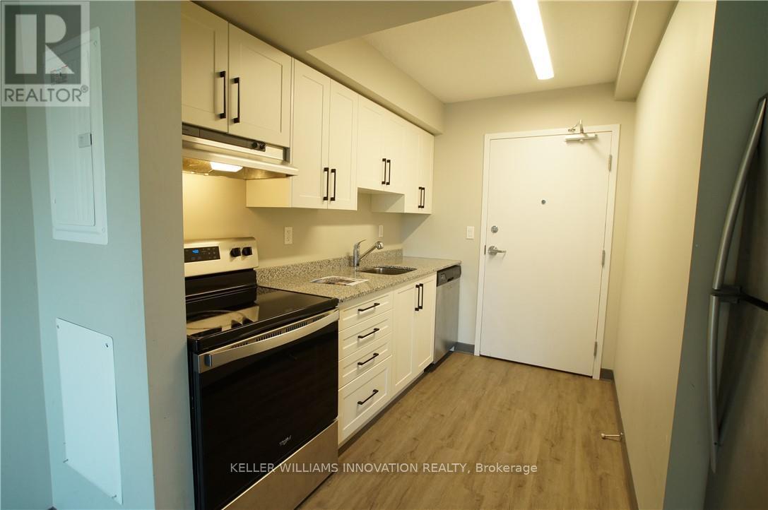 601 - 595 Strasburg Road, Kitchener, Ontario  N2E 4J1 - Photo 4 - X12451411