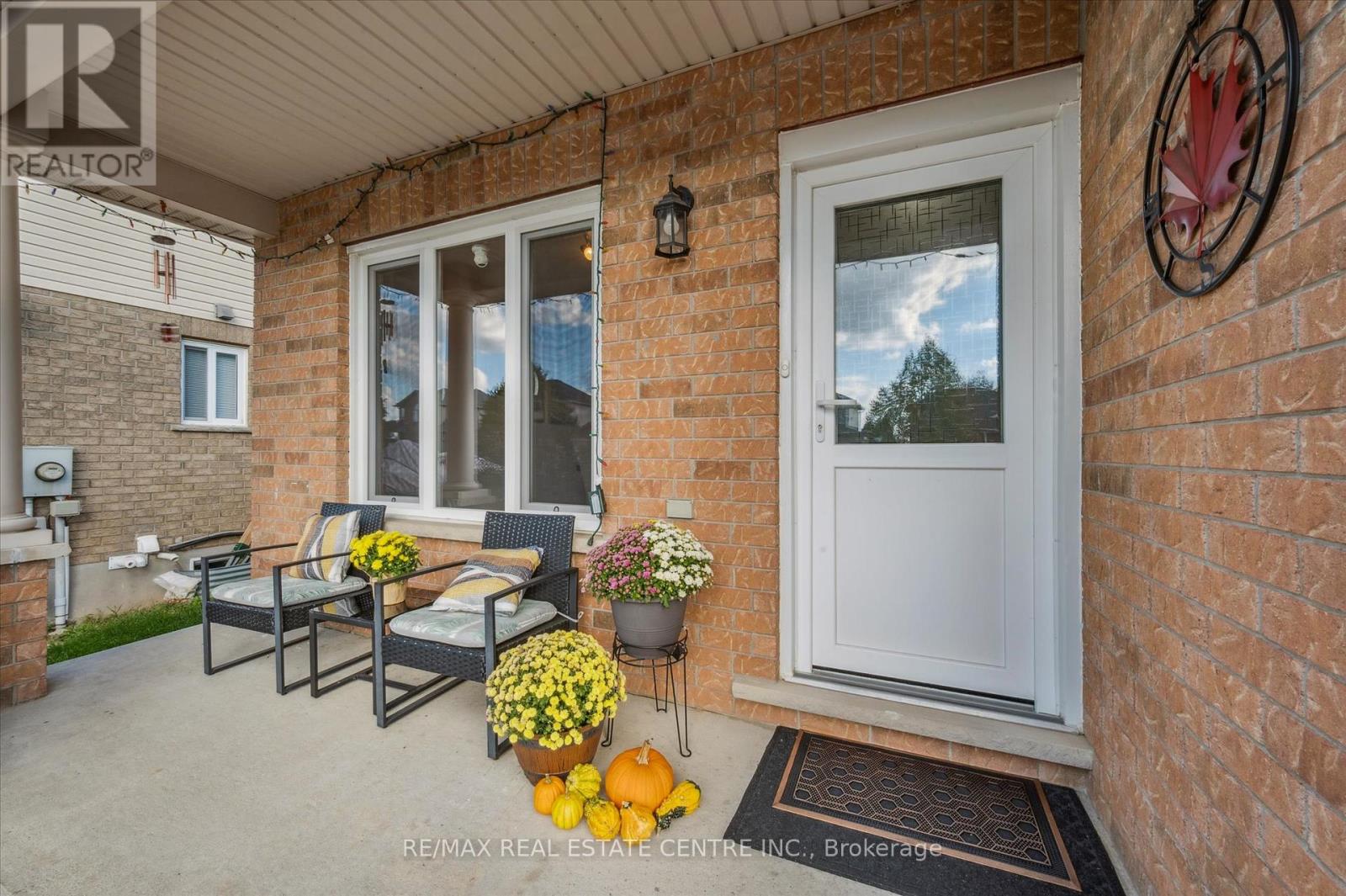 57 Muscovey Drive, Woolwich, Ontario  N3B 3M6 - Photo 3 - X12451417