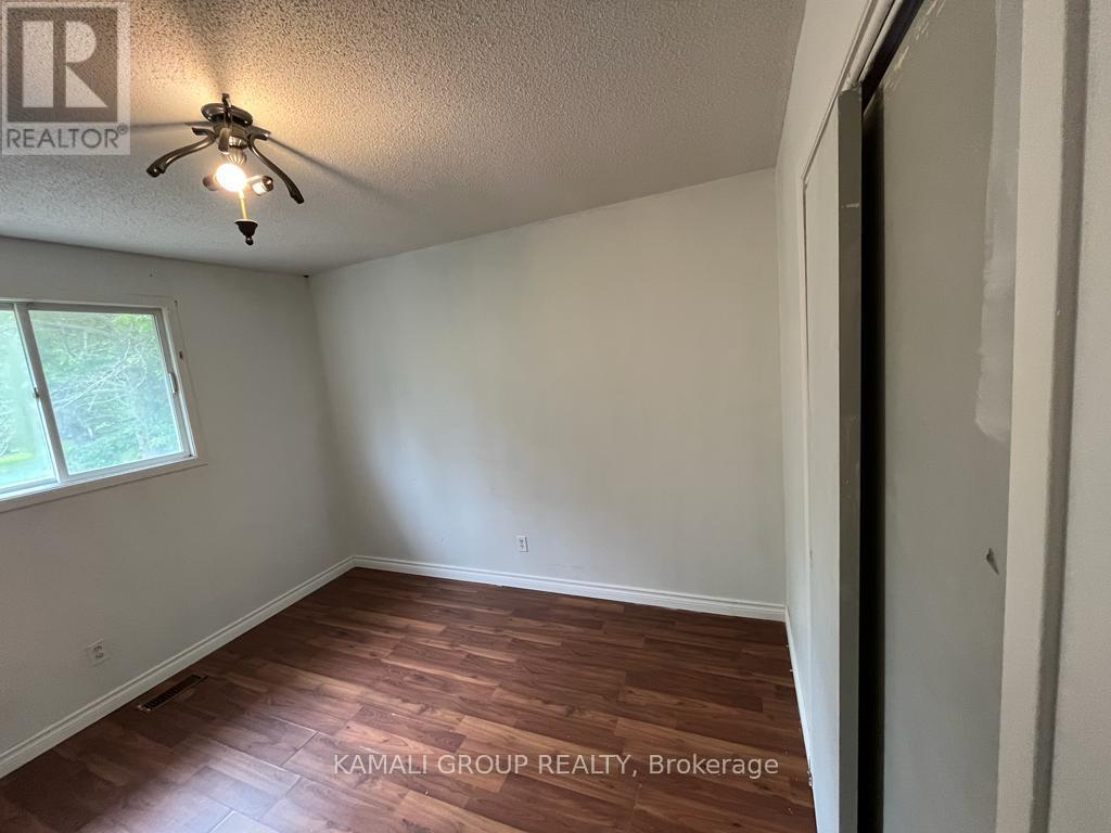 Main - 38 Mayfair Drive, Welland, Ontario  L3C 7A2 - Photo 10 - X12451435