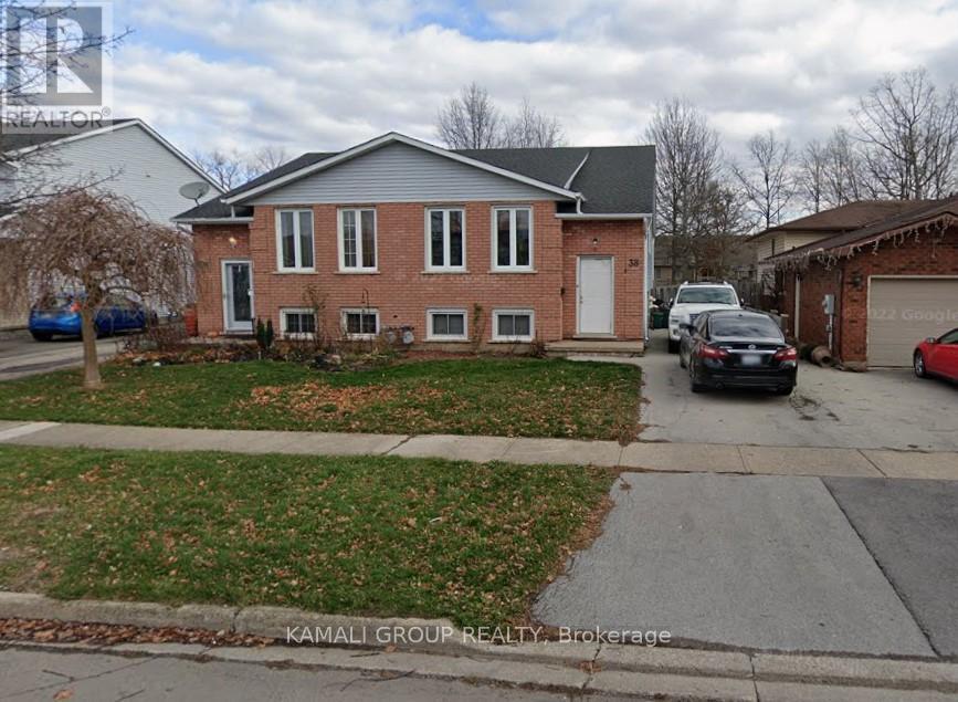 Main - 38 Mayfair Drive, Welland, Ontario  L3C 7A2 - Photo 2 - X12451435