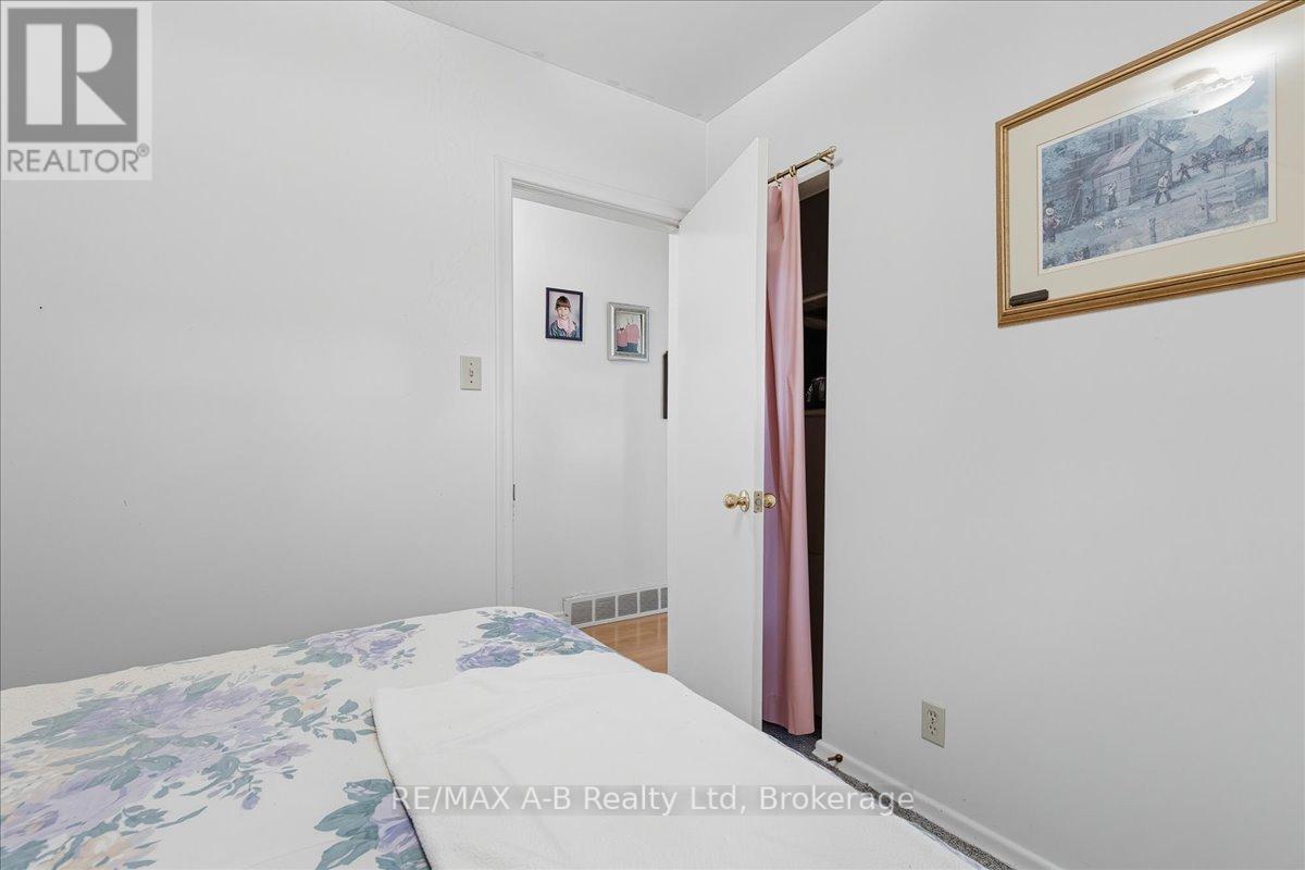 5 Mcdonald Street, Stratford, Ontario  N5A 4W4 - Photo 18 - X12451511
