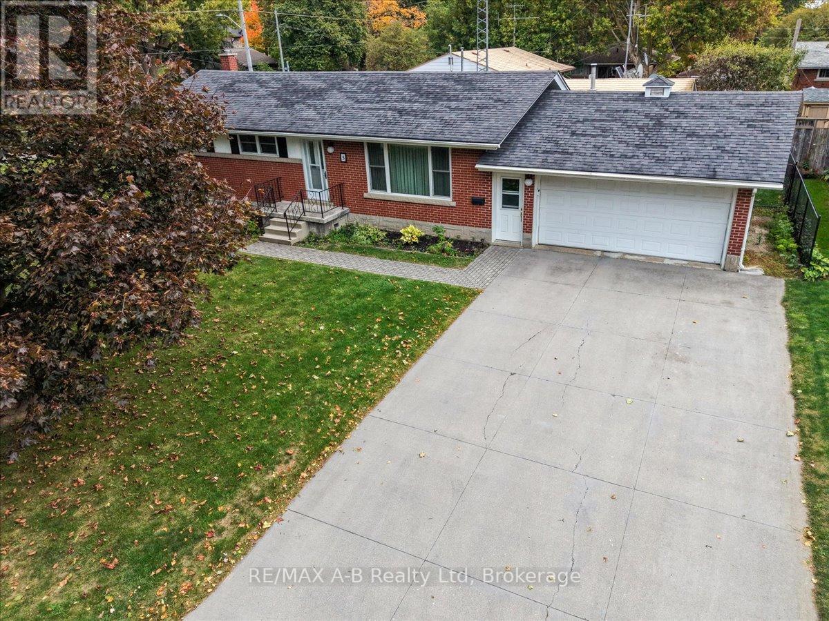 5 Mcdonald Street, Stratford, Ontario  N5A 4W4 - Photo 38 - X12451511