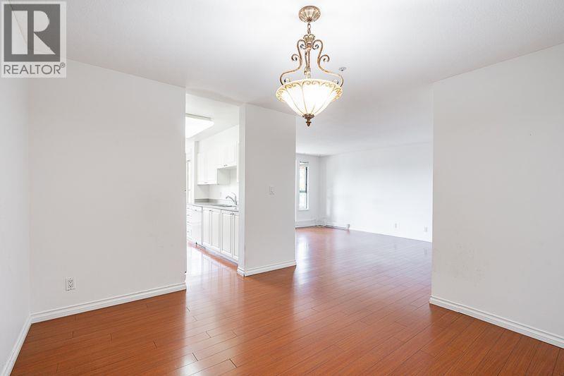 211 223 Mountain Highway, North Vancouver, British Columbia  V7J 3V3 - Photo 3 - R3056604