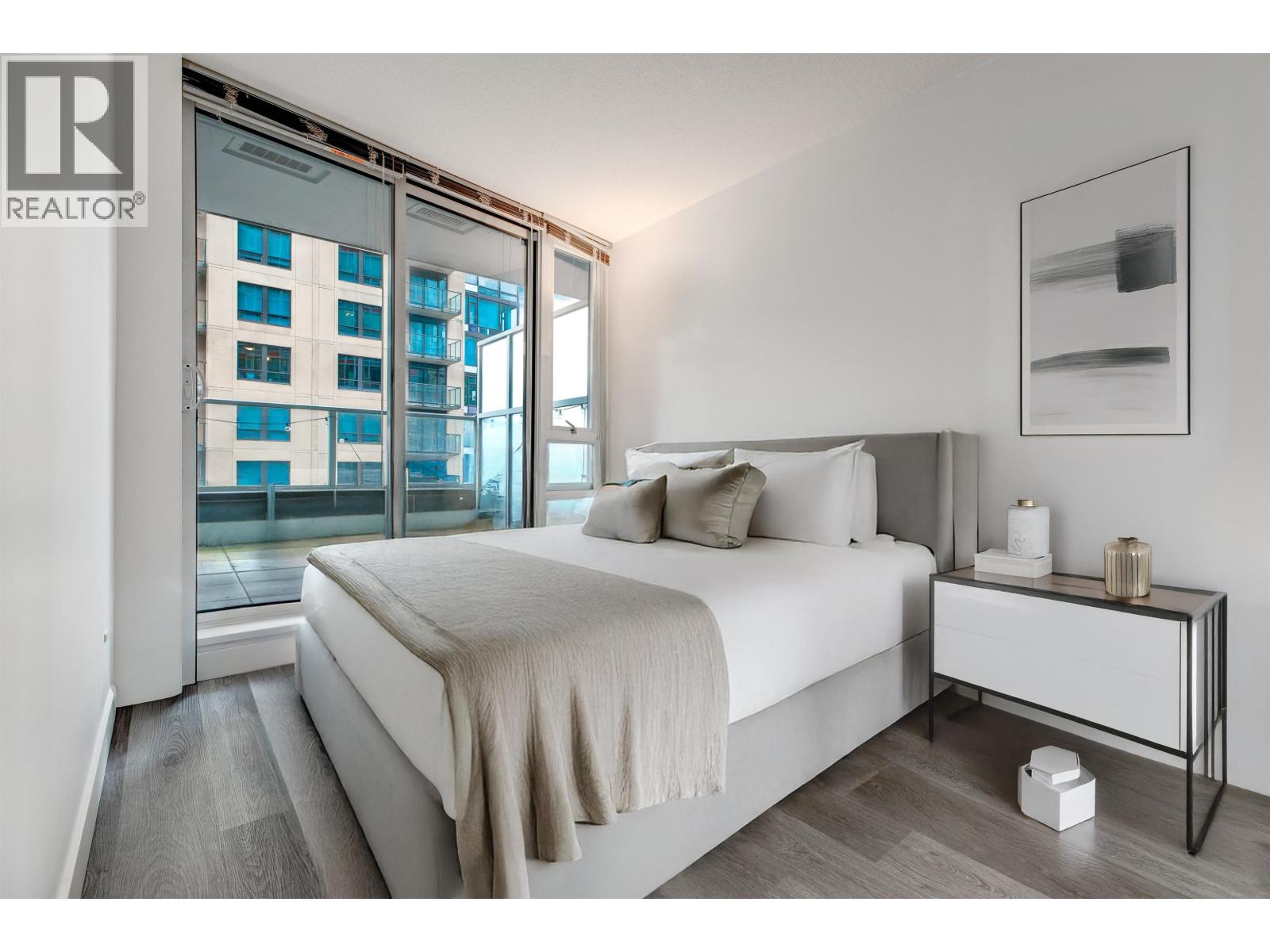 705 233 Robson Street, Vancouver, British Columbia  V6B 0E8 - Photo 3 - R3056605