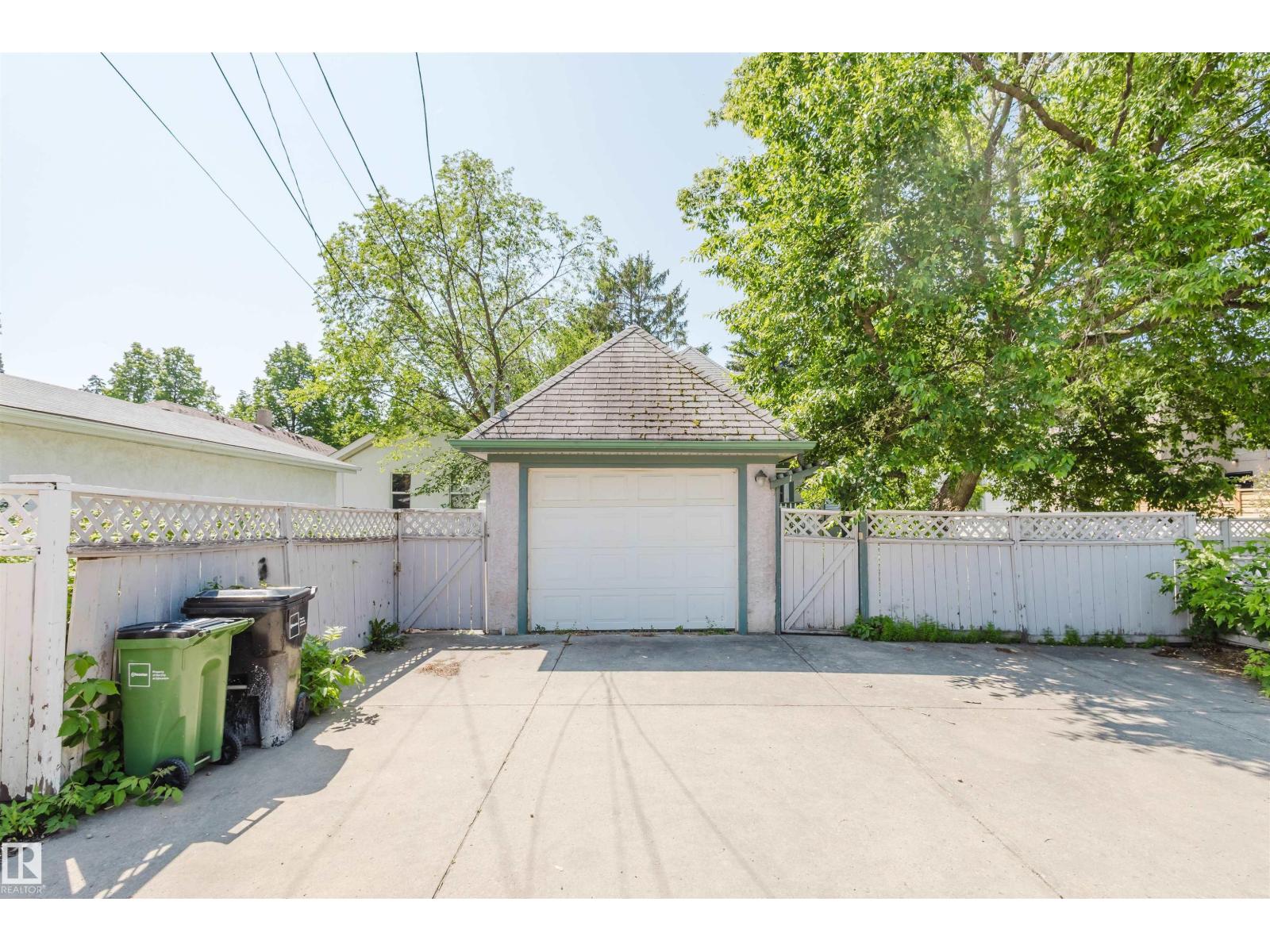 10942 88 Av Nw, Edmonton, Alberta  T6G 0Z1 - Photo 48 - E4461288