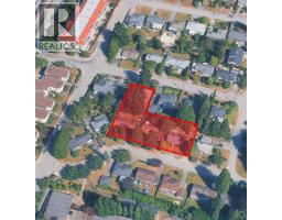 525 BROOKMERE AVENUE, Coquitlam, British Columbia