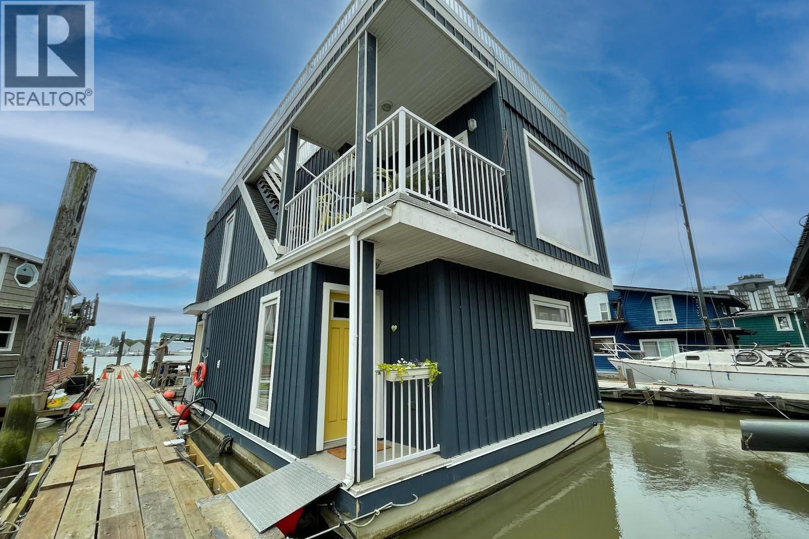 6W2 8191 RIVER ROAD, Richmond, British Columbia