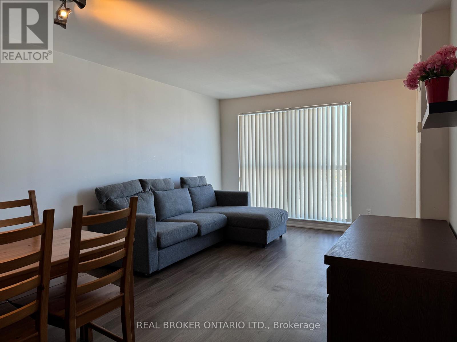 2703 - 60 Town Centre Court, Toronto, Ontario  M1P 0B1 - Photo 5 - E12406400