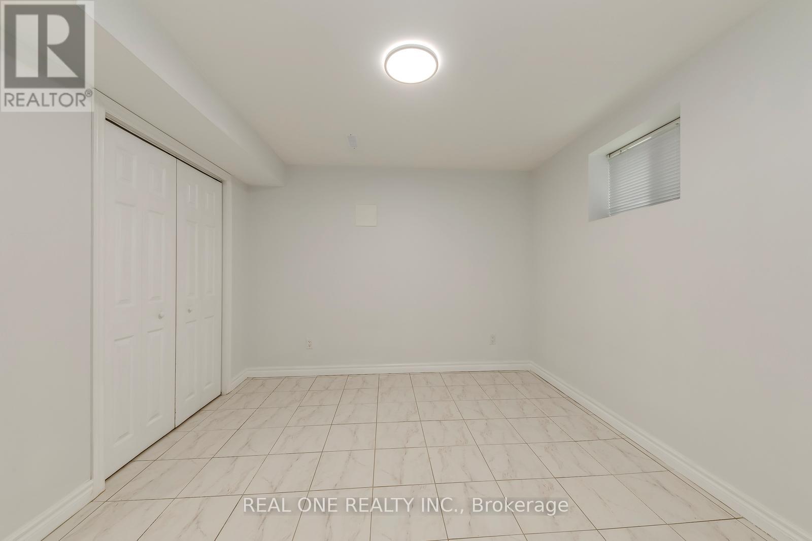5075 Rising Star Court, Mississauga, Ontario  L5R 2W5 - Photo 46 - W12396346