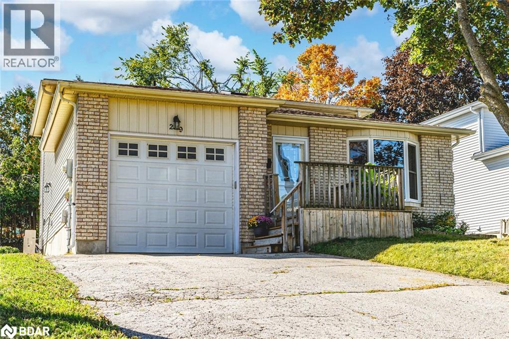 29 First Street, Orillia, Ontario  L3V 4A8 - Photo 1 - 40777511