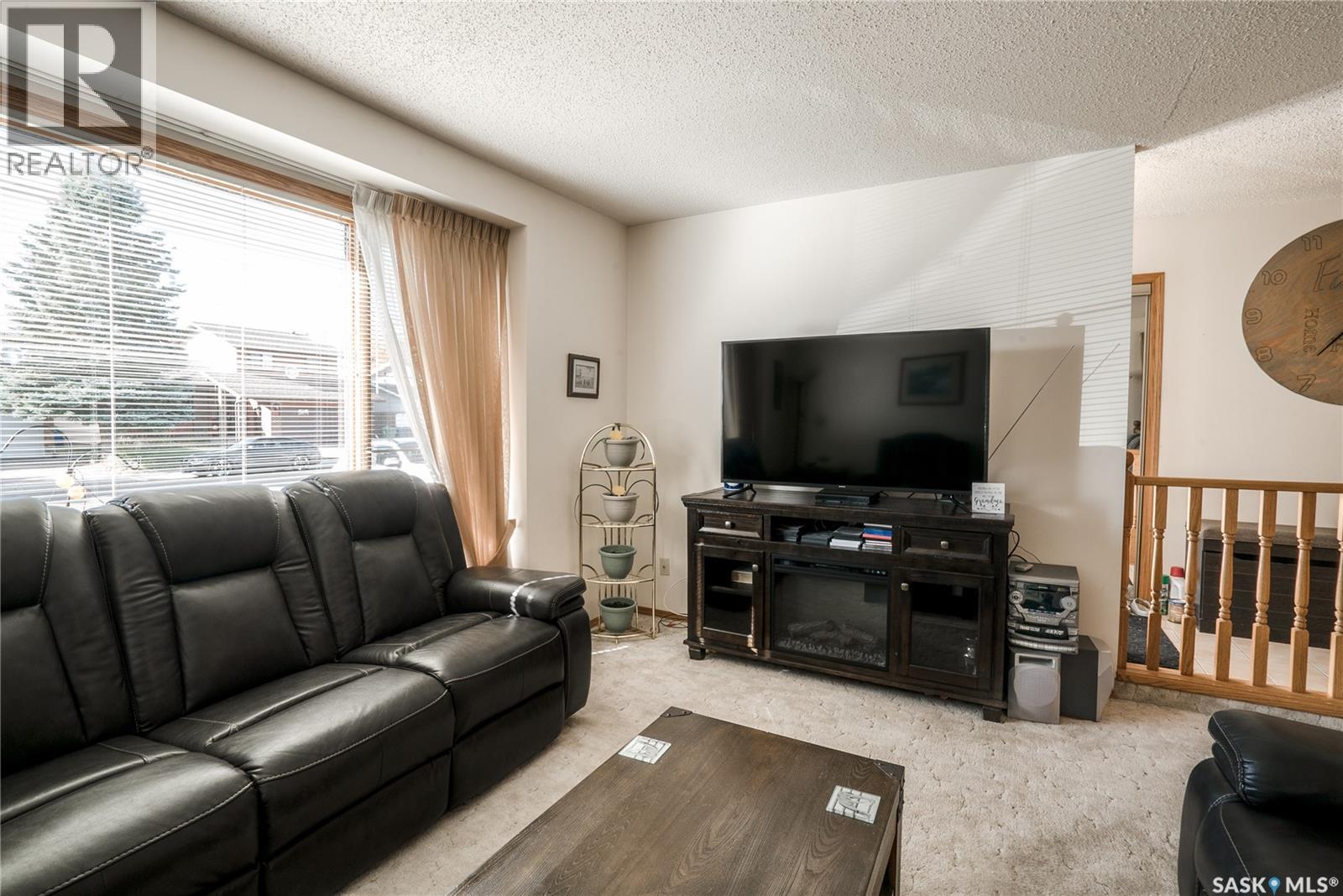 531 Smoothstone Crescent, Saskatoon, Saskatchewan  S7J 4T4 - Photo 5 - SK020381