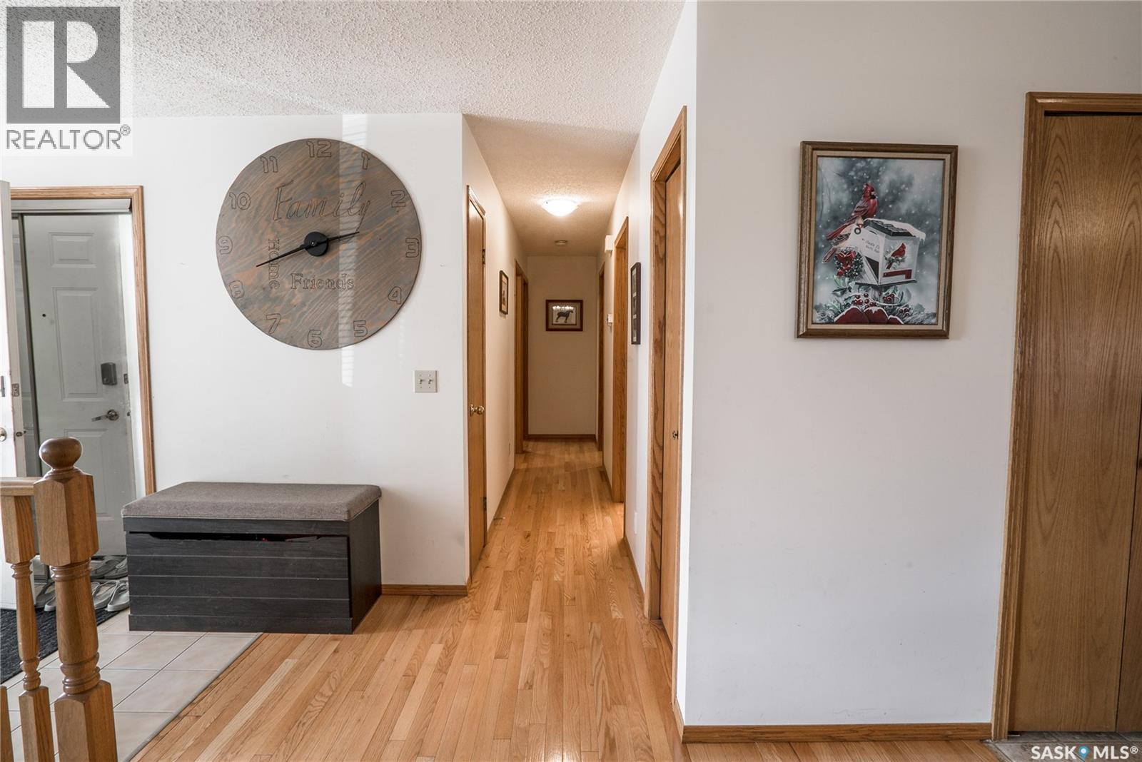 531 Smoothstone Crescent, Saskatoon, Saskatchewan  S7J 4T4 - Photo 8 - SK020381